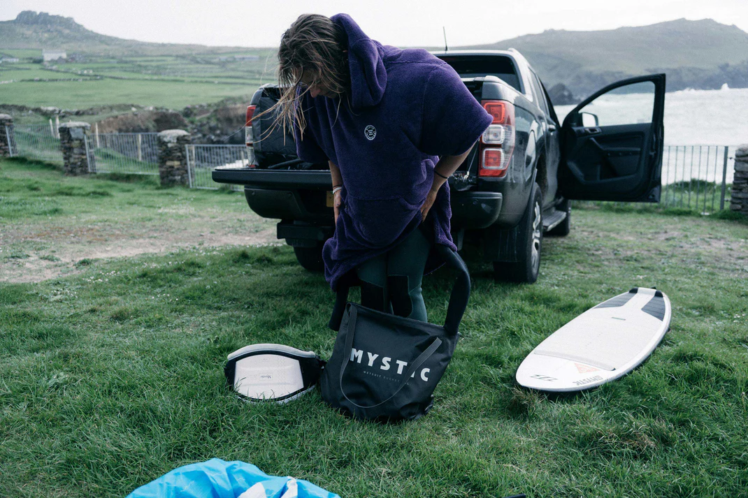 Сумка Mystic Happy Hour Wetsuit Changing Bucket (WS) Black