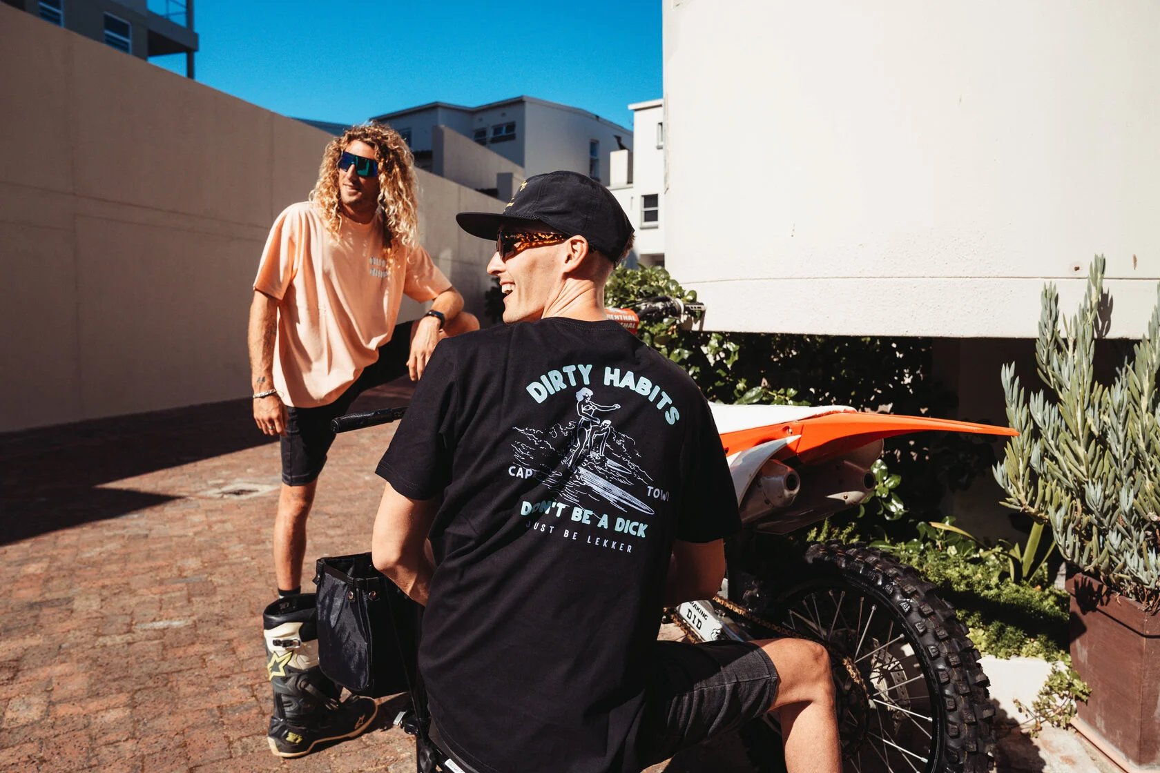 Футболка Dirty Habits Lekker Tee