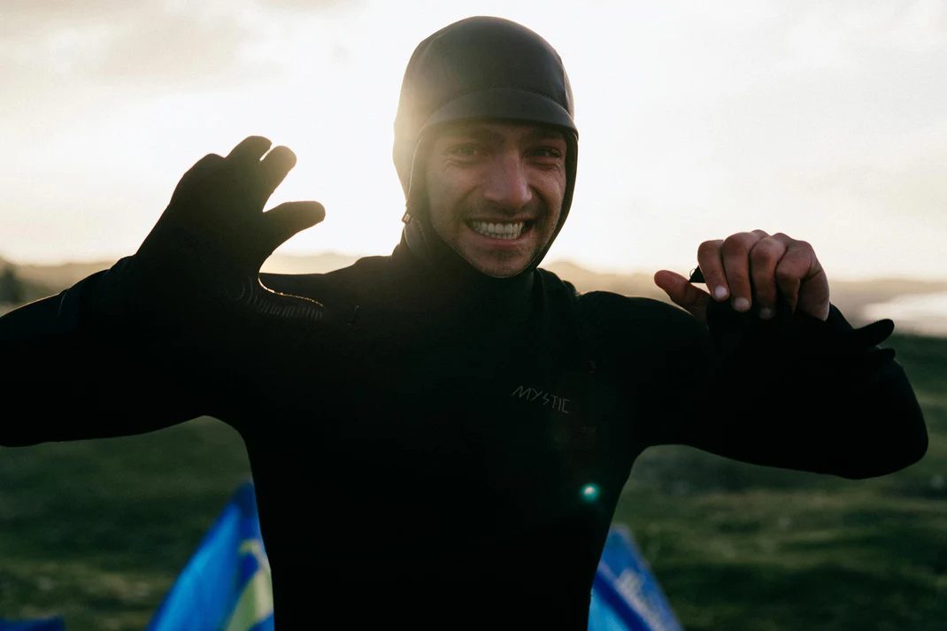 Гидрошлем Mystic Supreme Hood 3mm Black