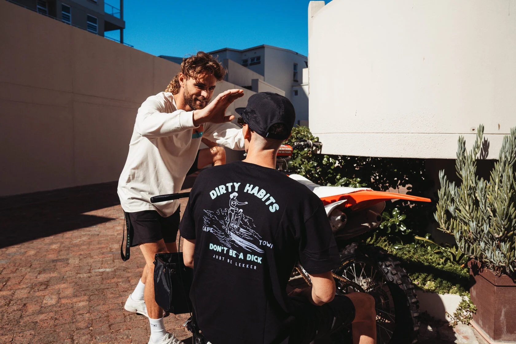 Футболка Dirty Habits Lekker Tee